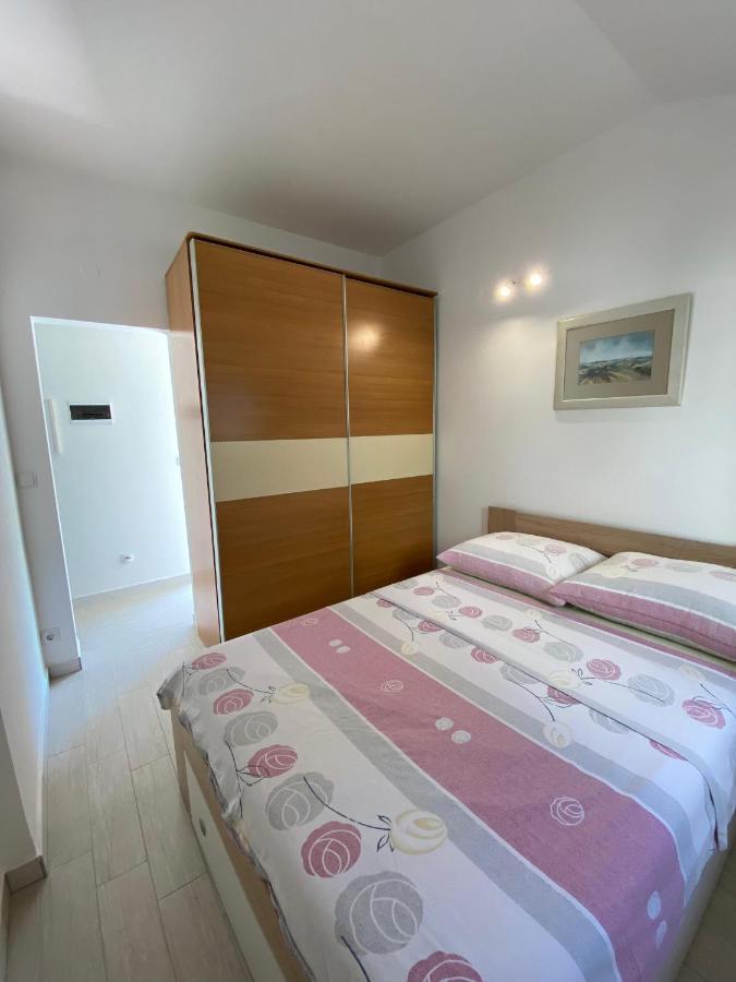 Apartman Cukar II Pula Apartment Exterior photo